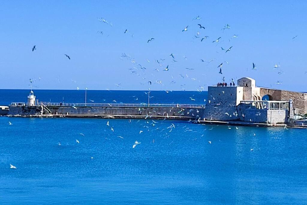 Emozioni Dal Porto Trani Exterior foto